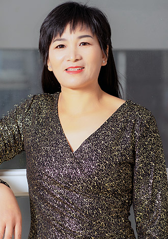 Gorgeous member profiles: beautiful Asian member Yanxiu from Guilin