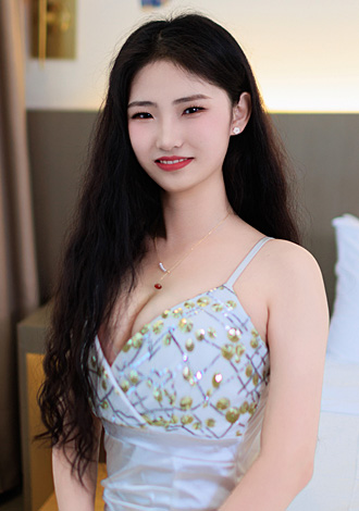 Gorgeous profiles pictures: Ruimin from Beijing, Asian member in Dating profile