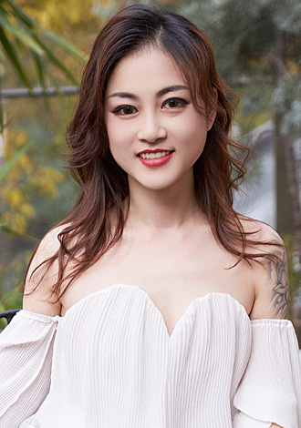 Gorgeous profiles pictures: young China member Chaoyi(Cherry) from Shanghai